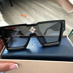 Louis Vuitton Cyclone glasses